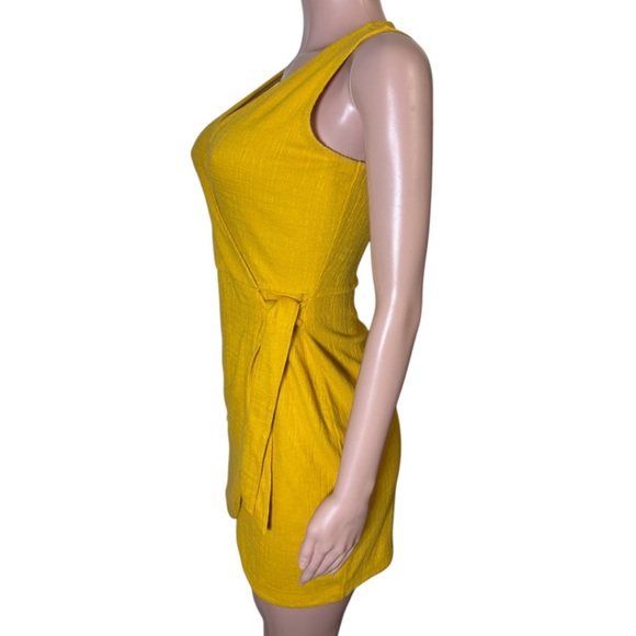 MADEWELL Women’s Yellow Sheath Mini Dress - Picture 3 of 13